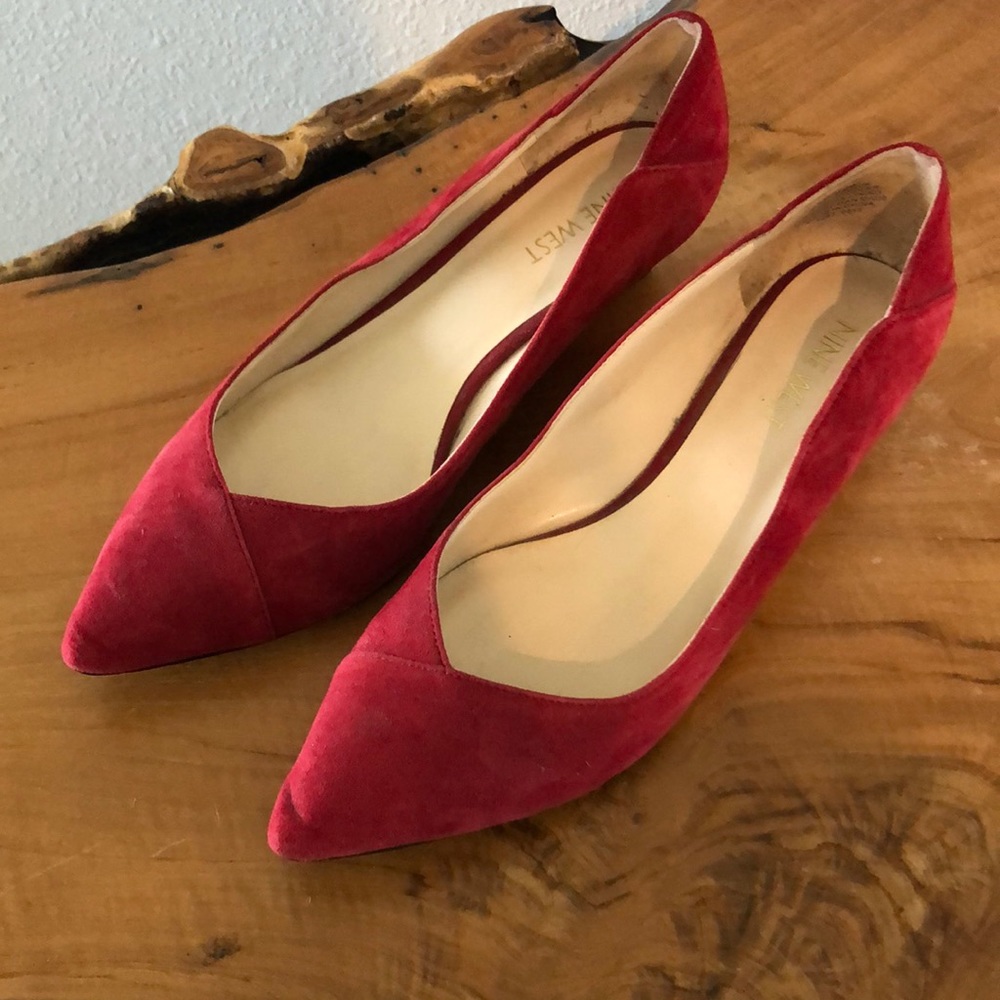 Nine West Pointed Toe Suede Flats